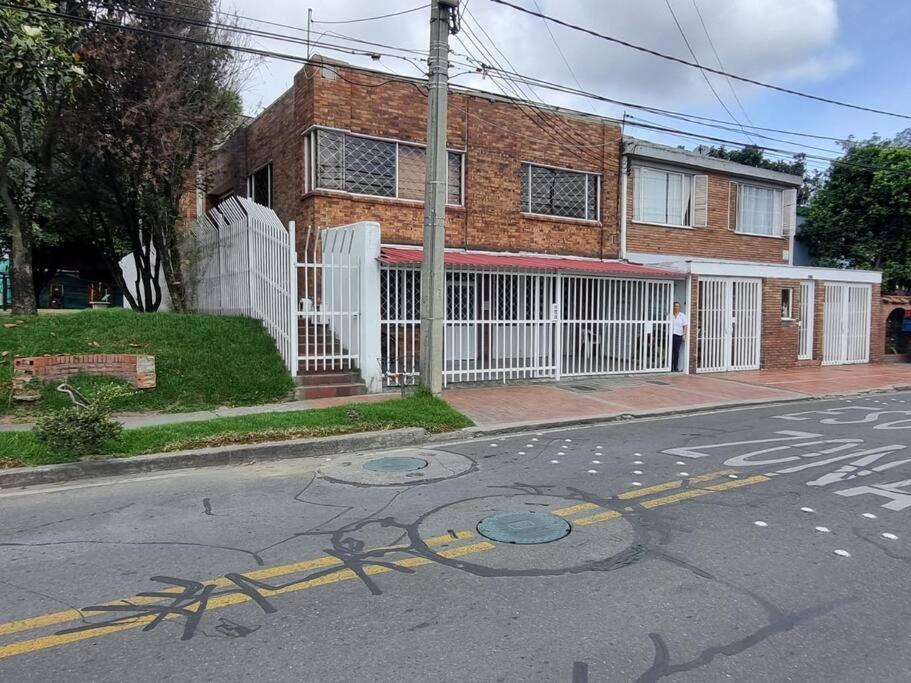 Apartamento Edificio Los Delfines Bogotá Eksteriør billede